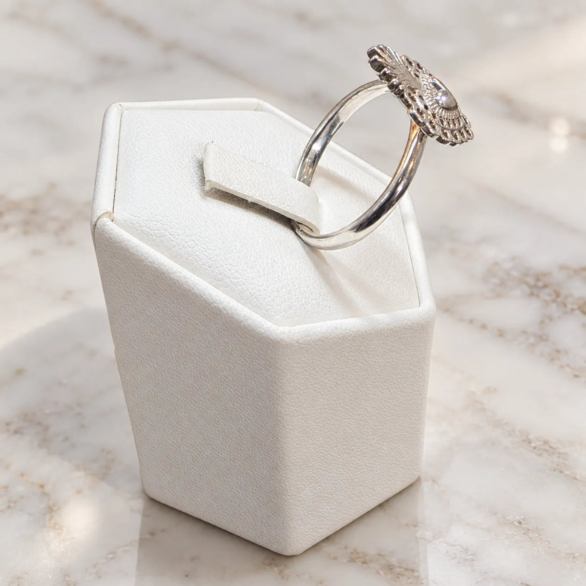 Anillo corazón detente