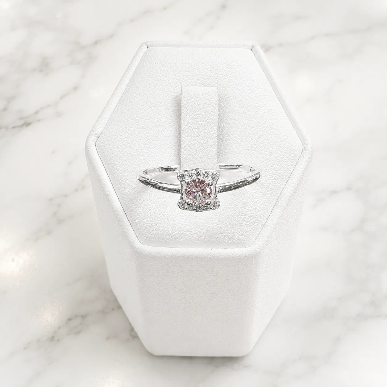 Anillo solitario rosa