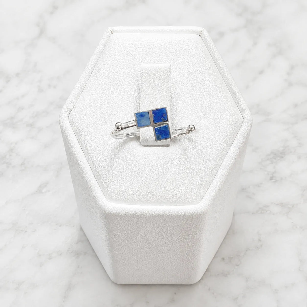Anillo tres cuadrados lapislazuli