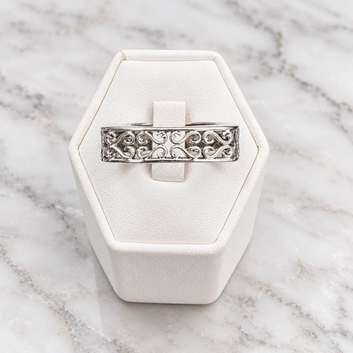 Anillo argolla cuadrado filigrana