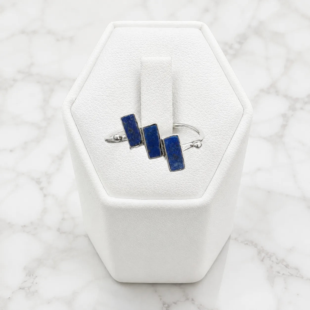 Anillo tres barras lapislazuli