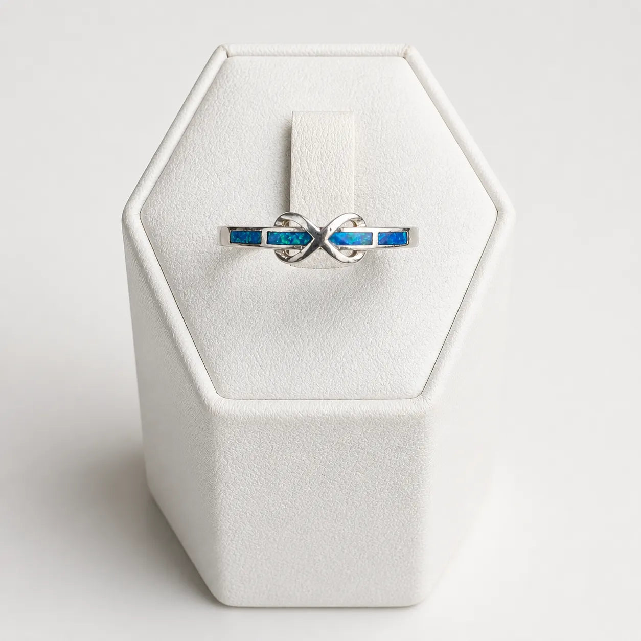 Anillo infinito ópalo