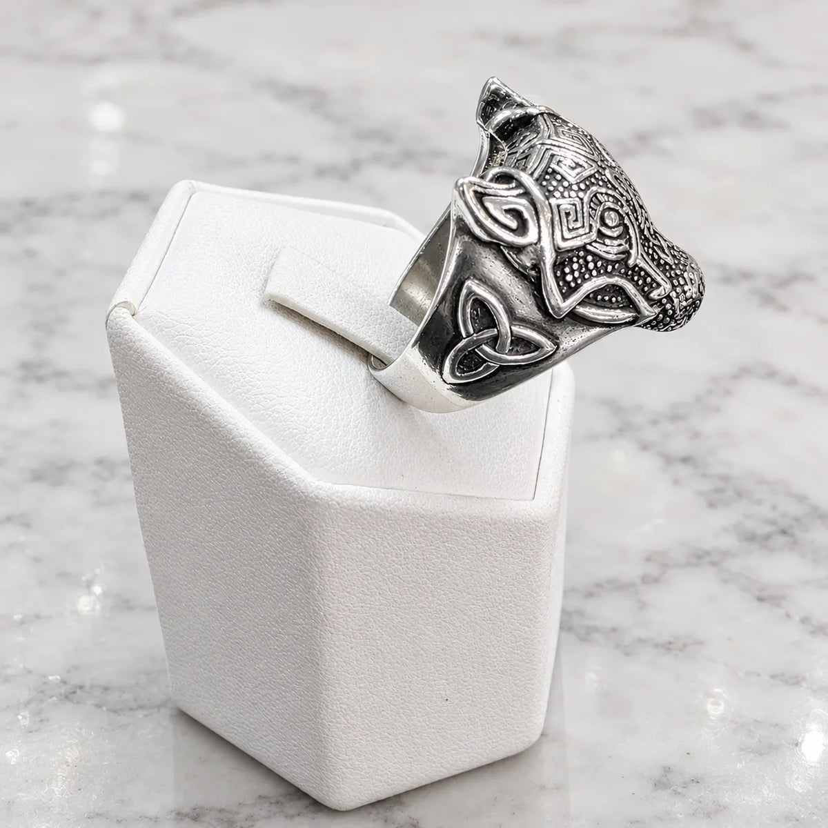 Anillo lobo vikingo