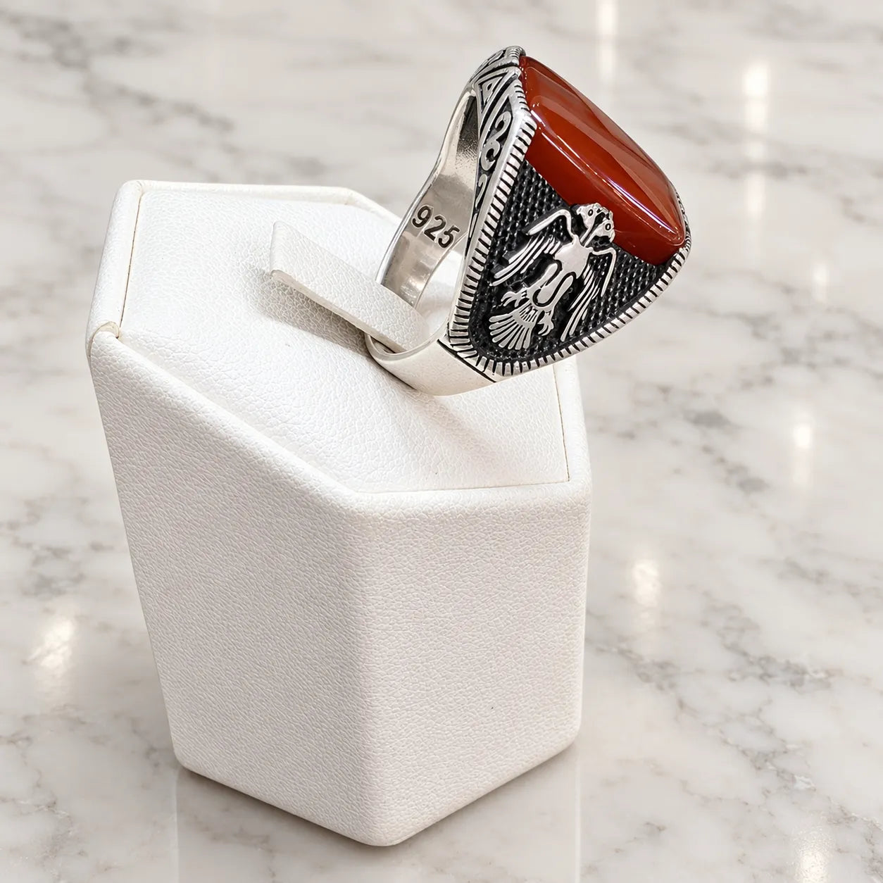 Anillo tono terracota envejecido