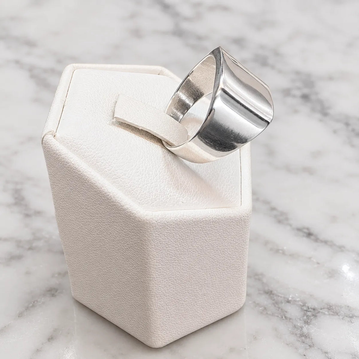 Anillo sello liso rectangular
