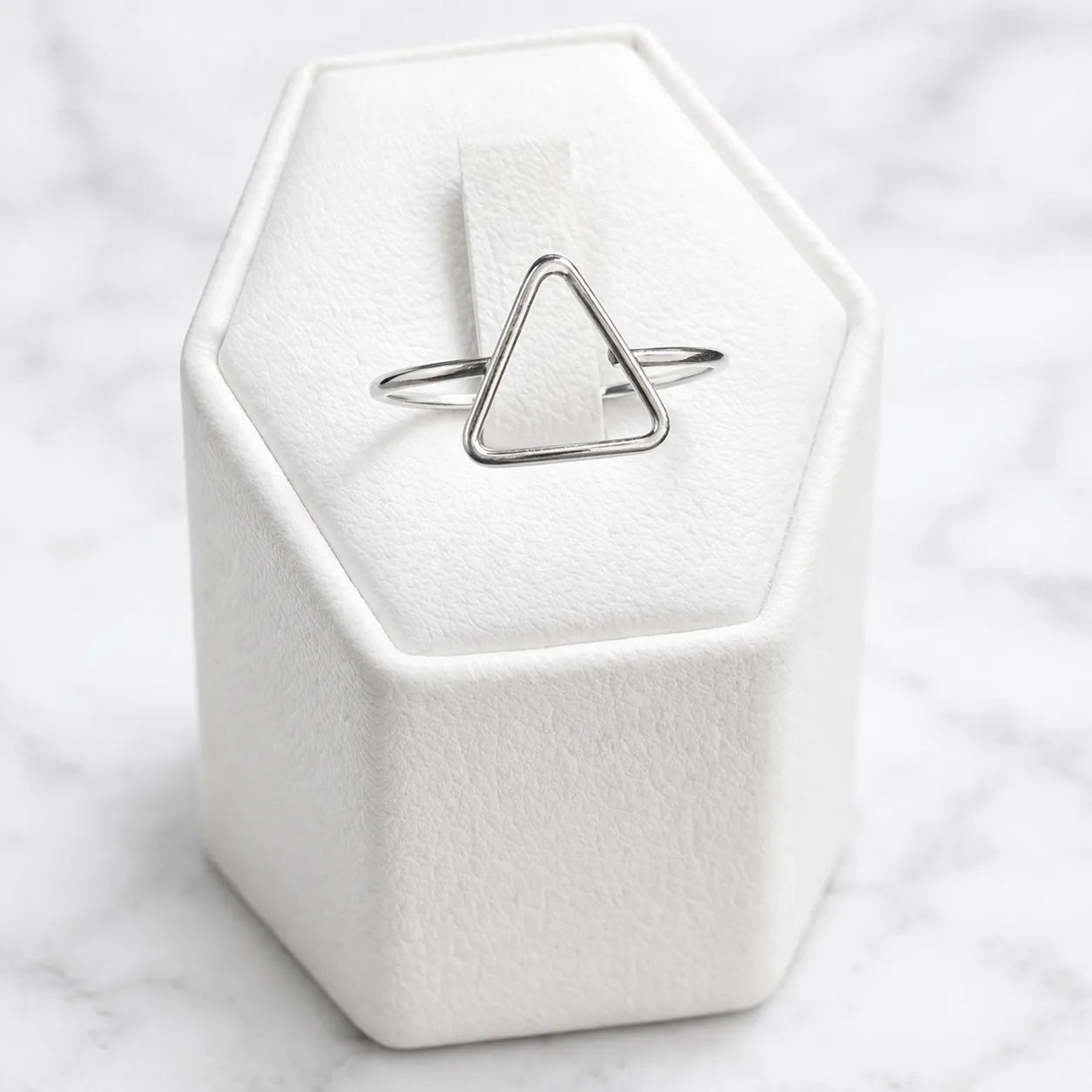 Anillo triangulo