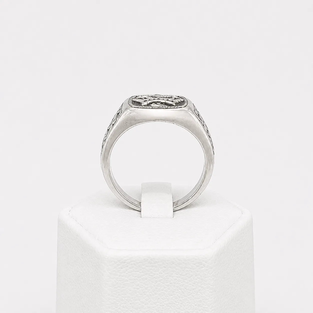 Anillo sello corona envejecido