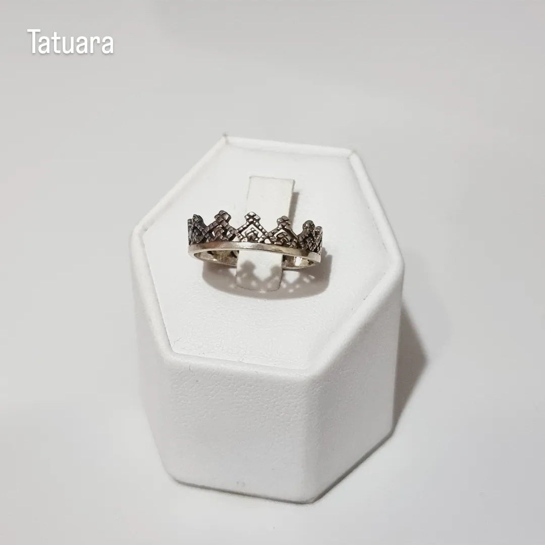 Anillo corona envejecido