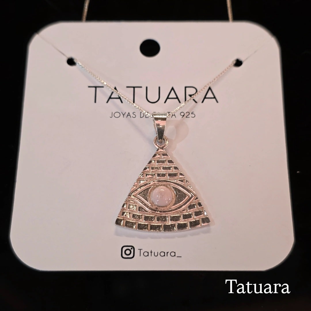 Collar piramide