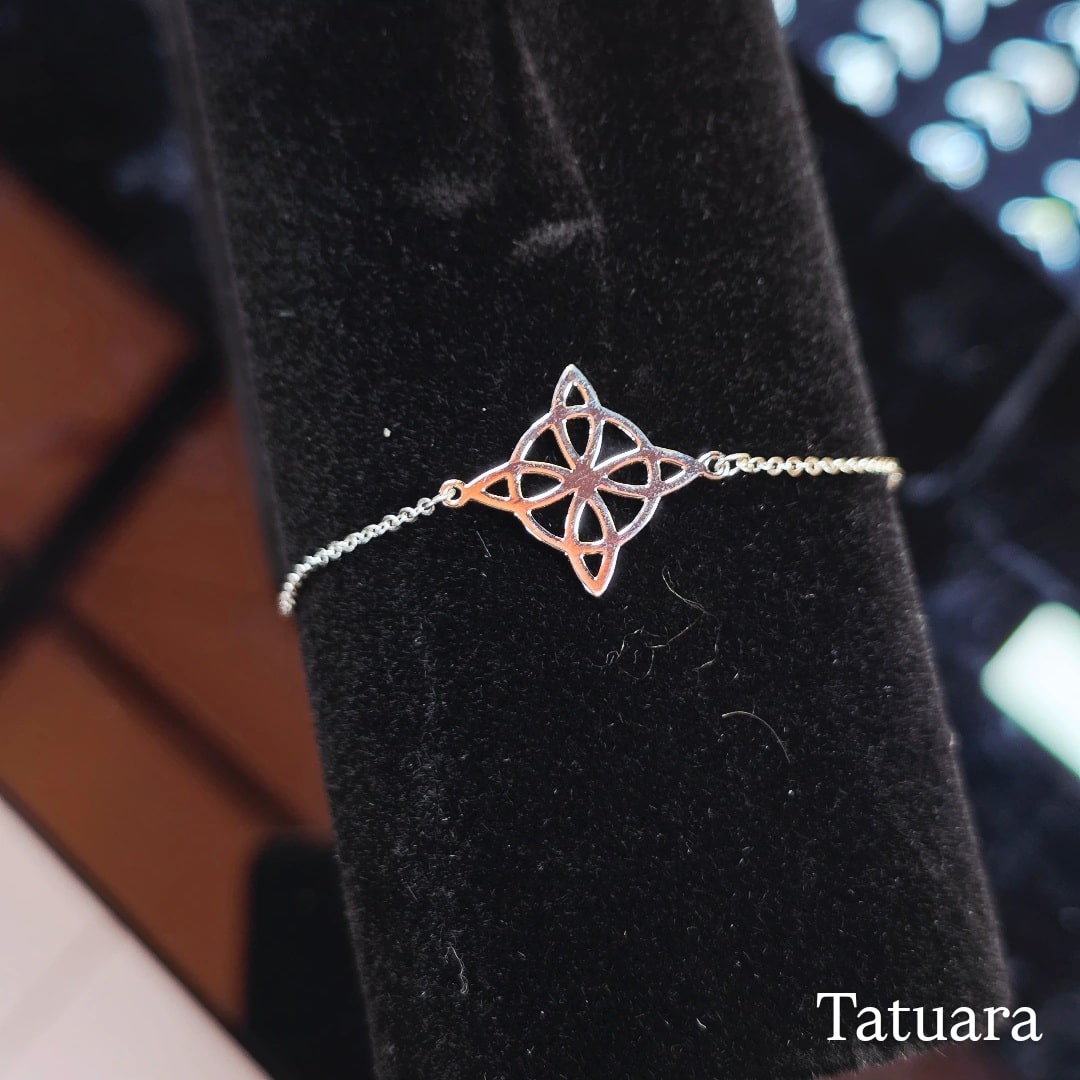 Pulsera nudo de bruja