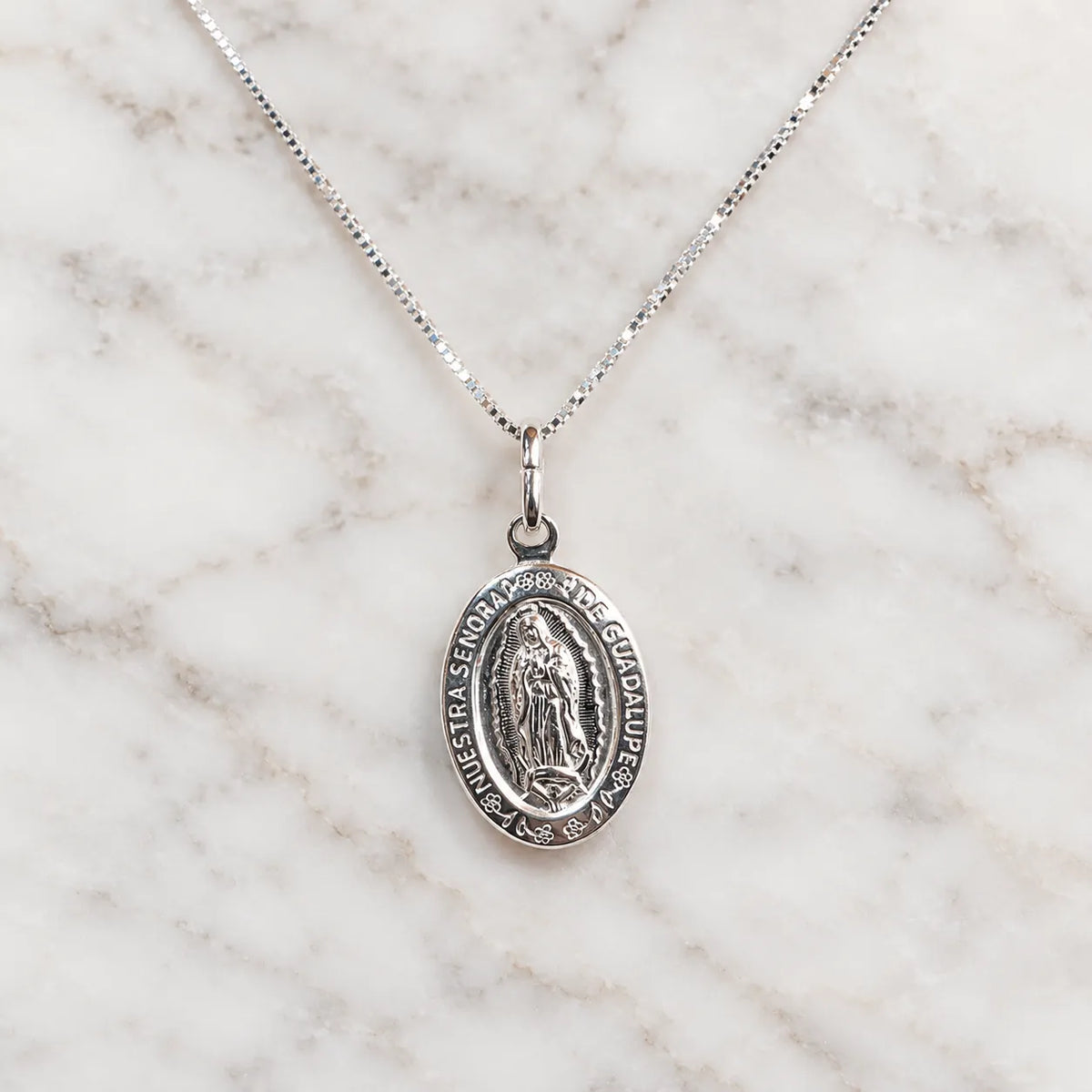 Collar virgen de guadalupe (4)