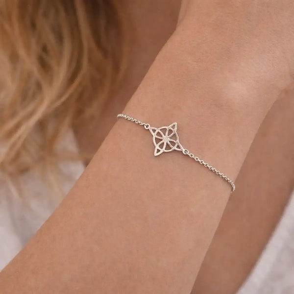 Pulsera nudo de bruja