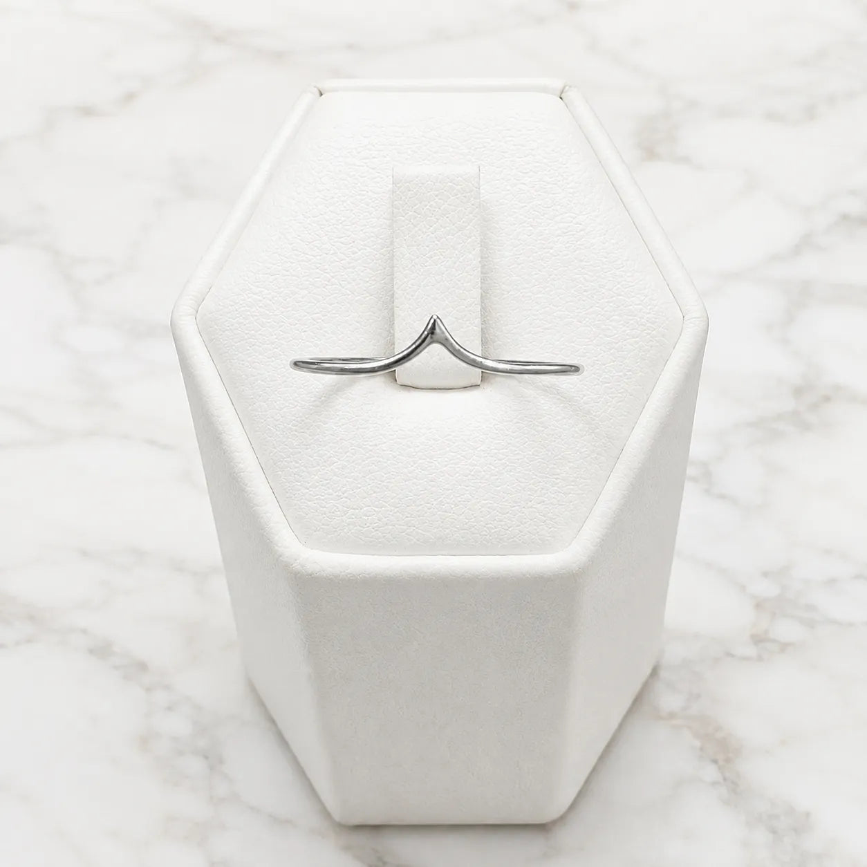 Anillo victoria liso delgado
