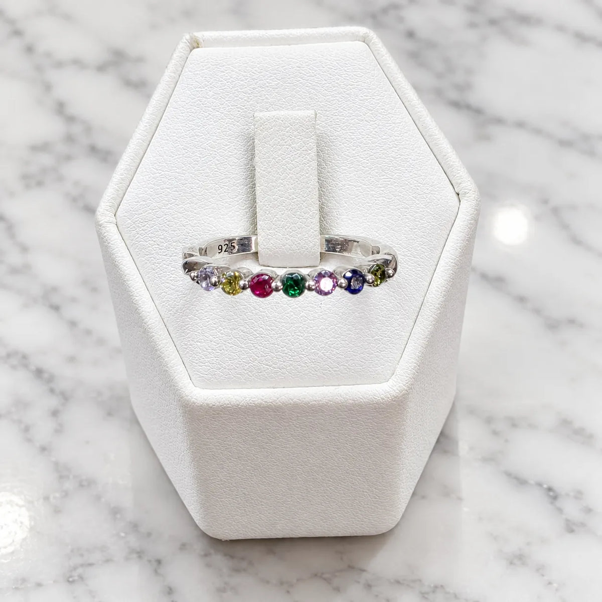 Anillo medio cintillo multicolor