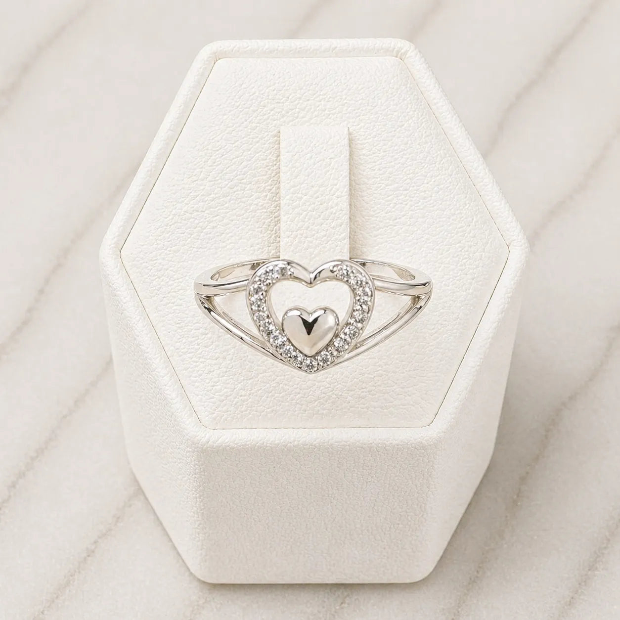 Anillo doble corazón brillante