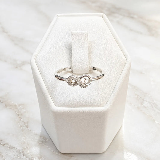 Anillo infinito microcircón