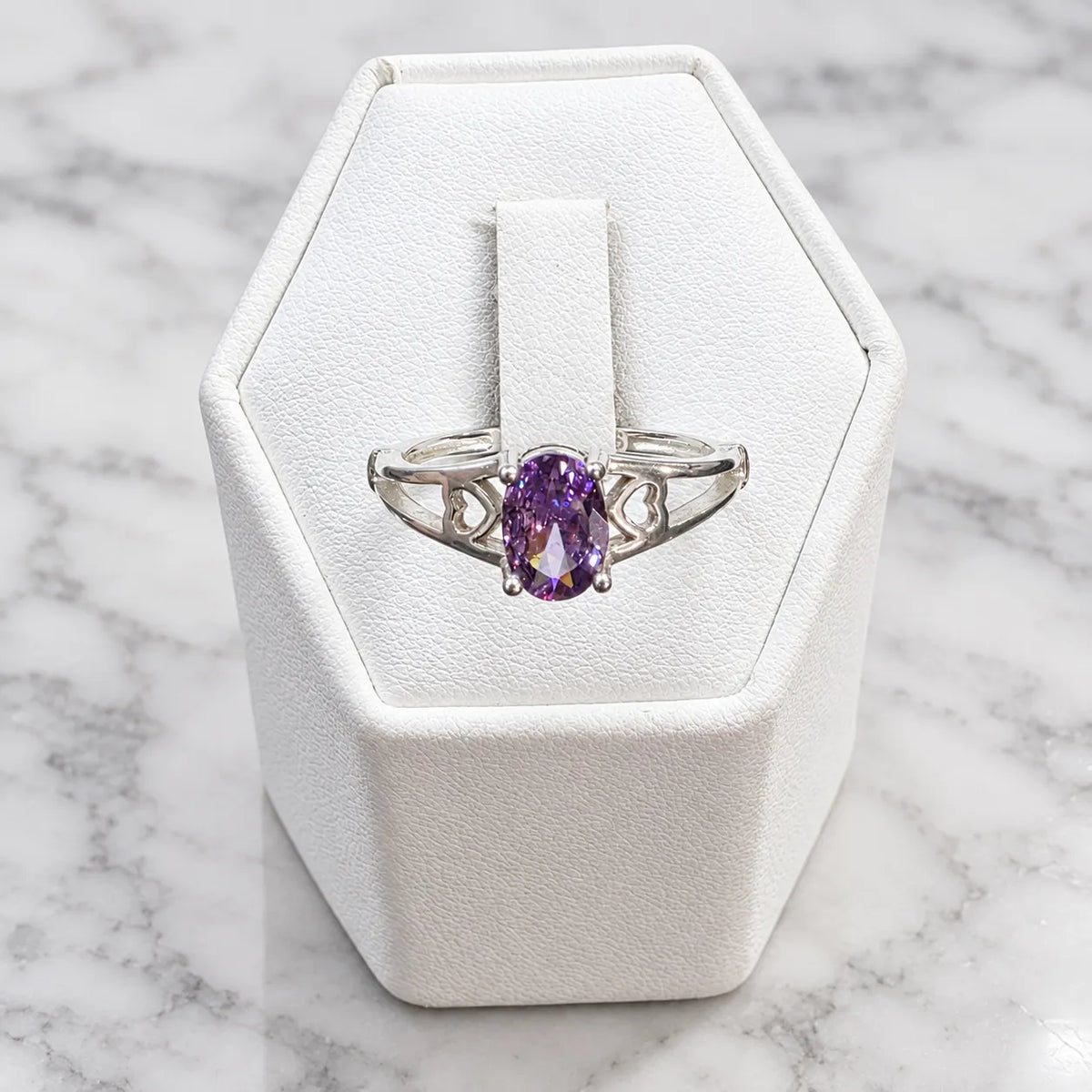 Anillo solitario circón amatista rectagular