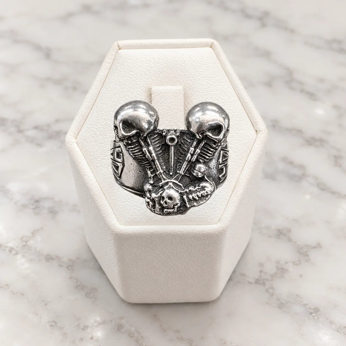 Anillo calavera de motocicleta