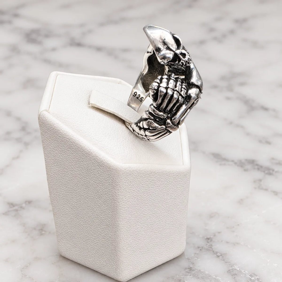 Anillo esqueleto