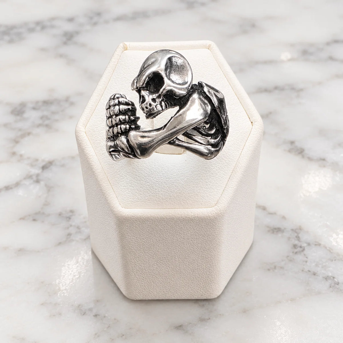 Anillo esqueleto