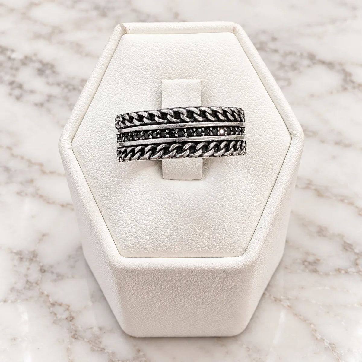 Anillo argolla envejecido microcircón onix