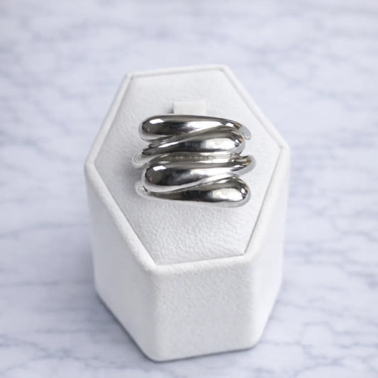 Anillo ondas envolventes