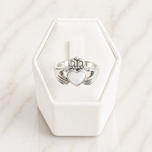 Anillo corazón nacar