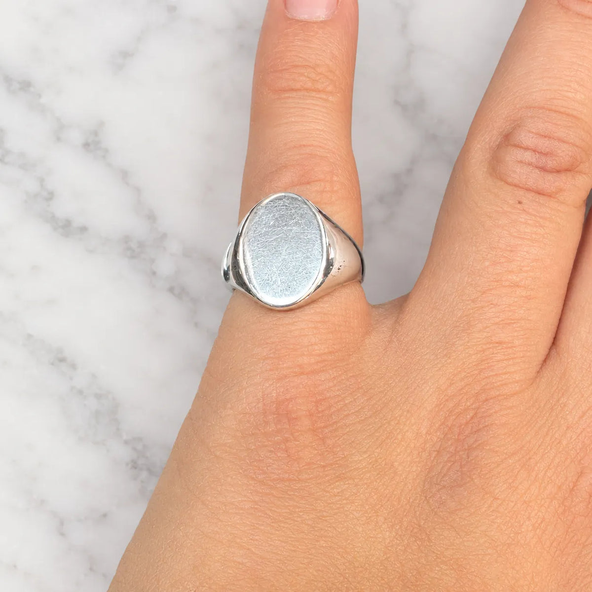 Anillo sello ovalado