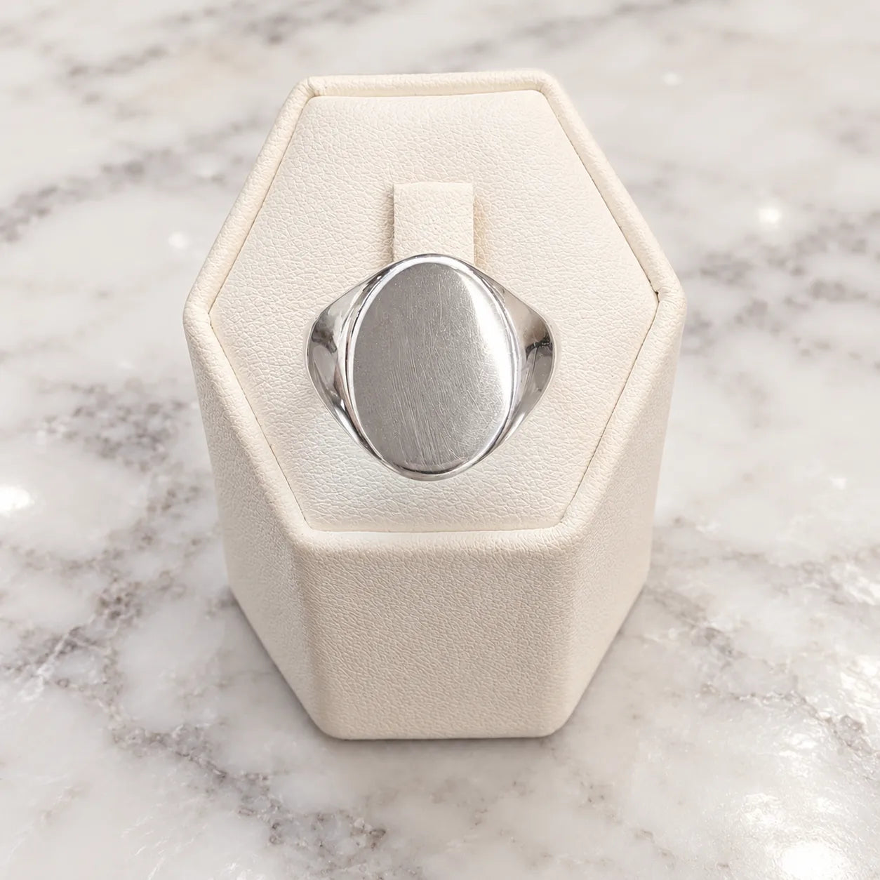 Anillo sello ovalado