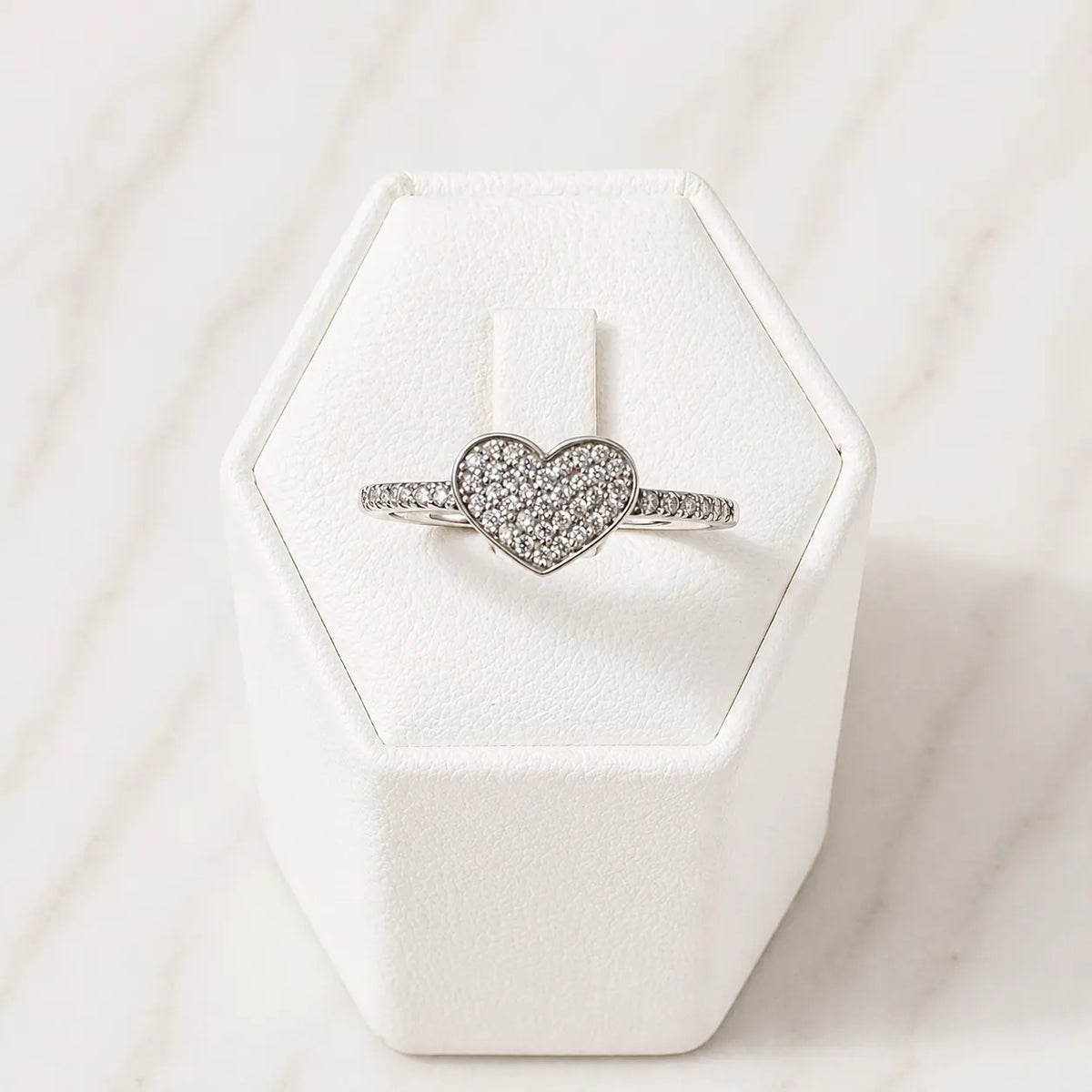 Anillo cintillo corazón microcircón - 9