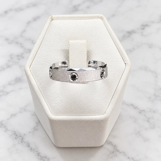 Anillo argolla texturizado circones