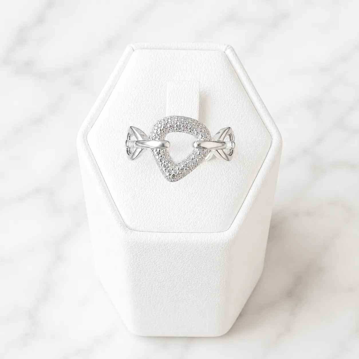 Anillo corazón microcircón