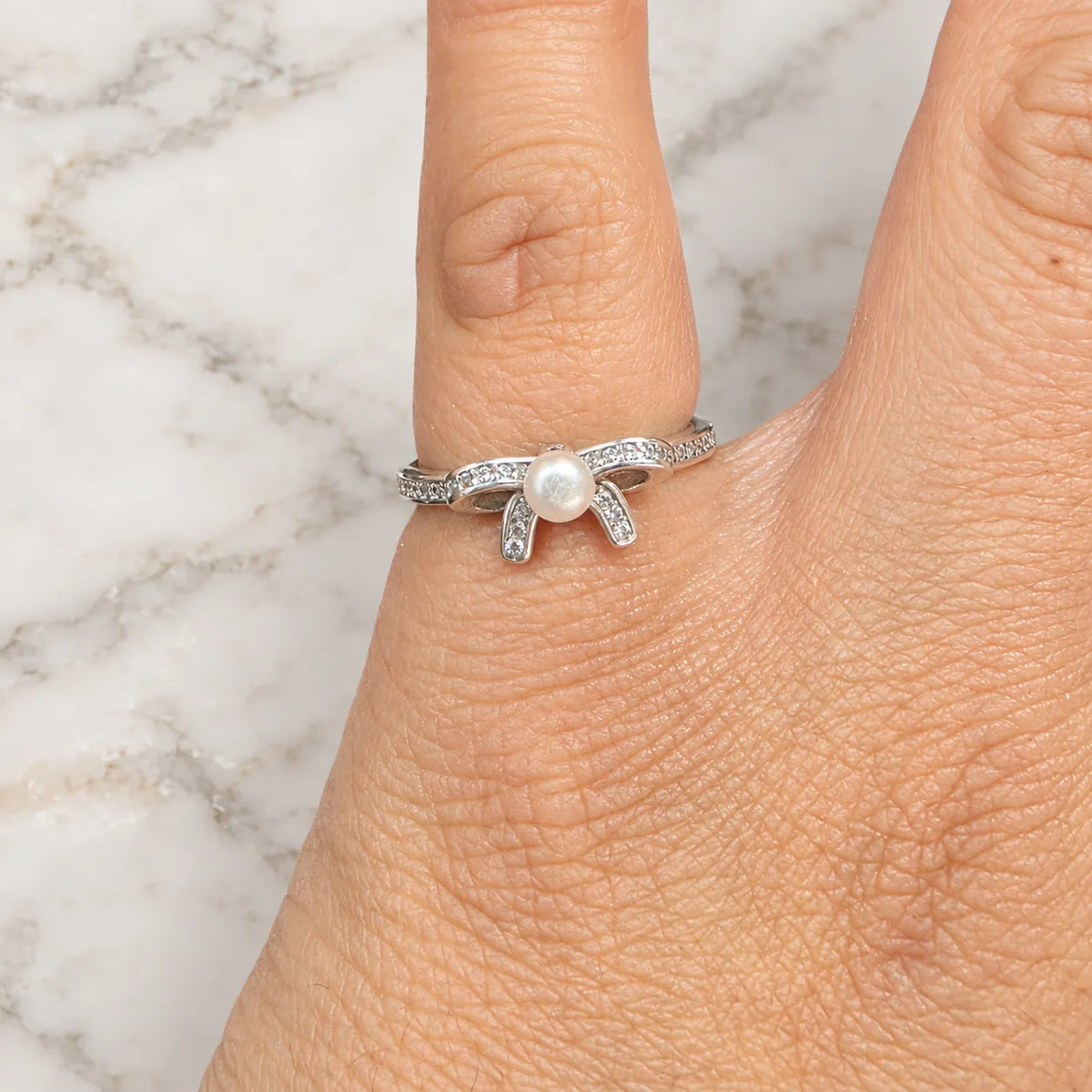 Anillo coquette perla