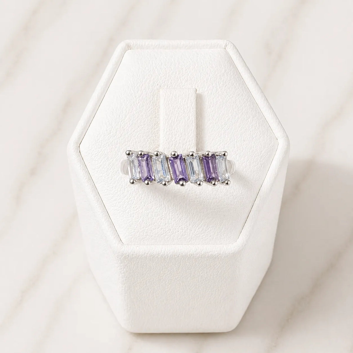 Anillo cintillo circones lavanda y transparente - 11