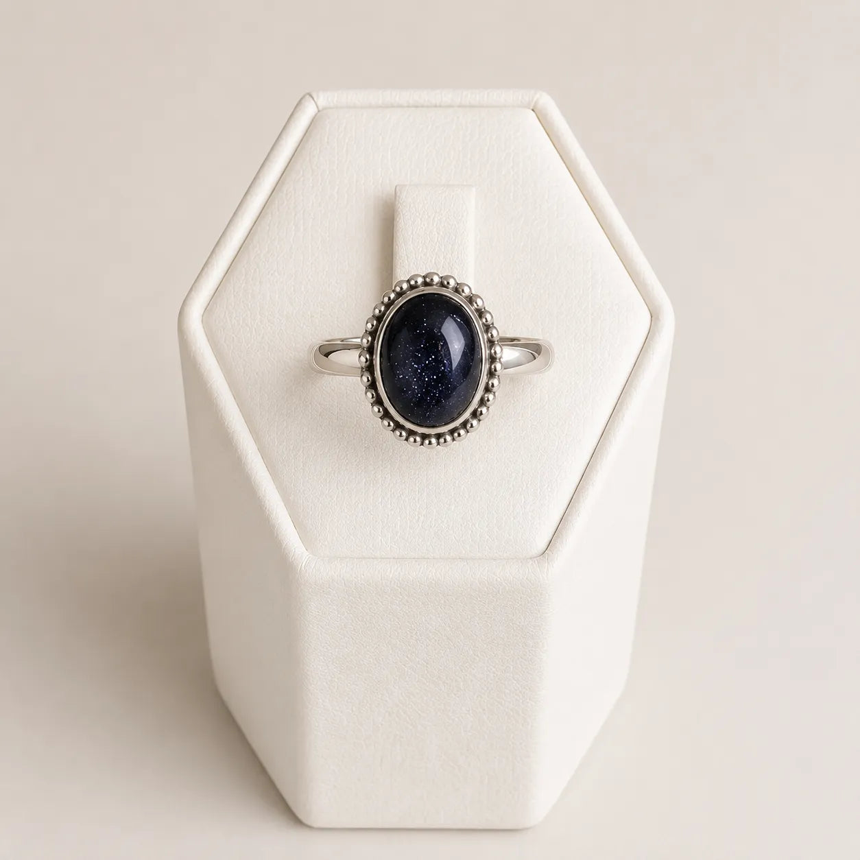 Anillo piedra estrellada