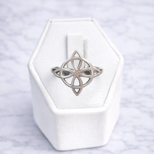Anillo nudo de bruja