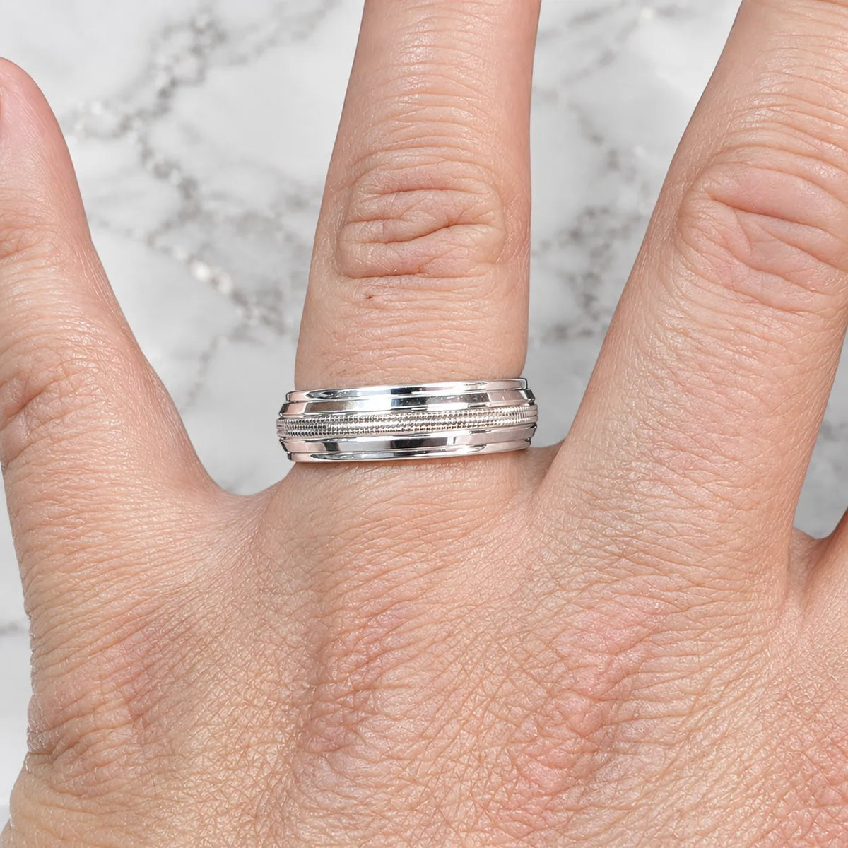 Anillo argolla liso texturizado antiestress