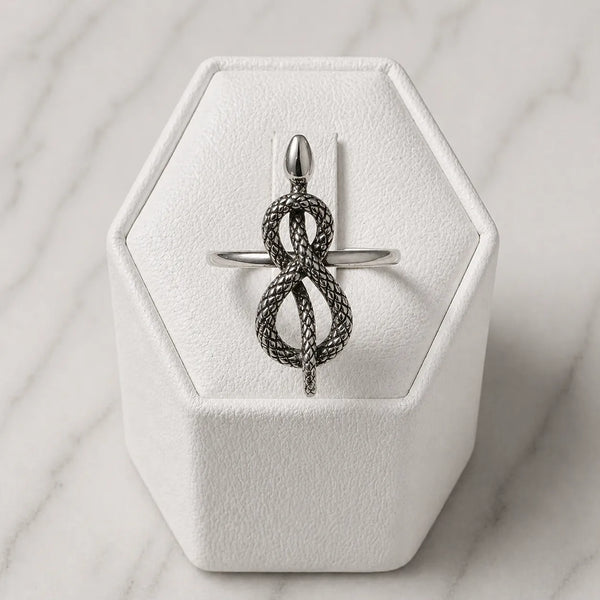 Anillo serpiente envejecida