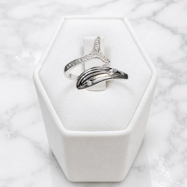 Anillo ajustable ballena circón