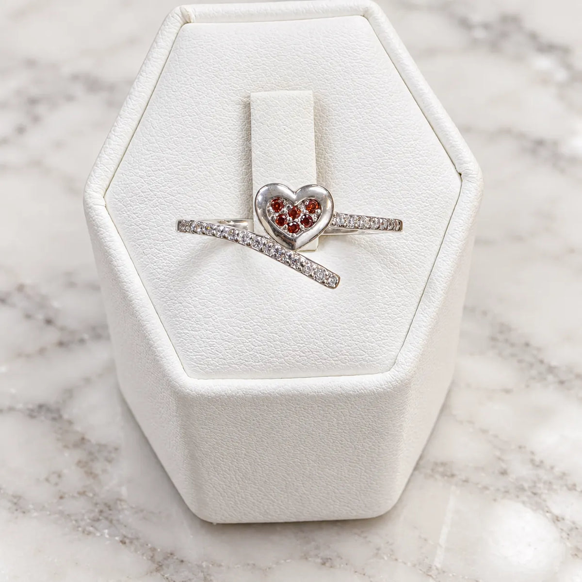 Anillo corazón microcircón