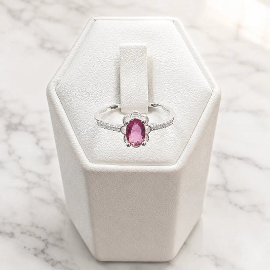 Anillo solitario fucsia