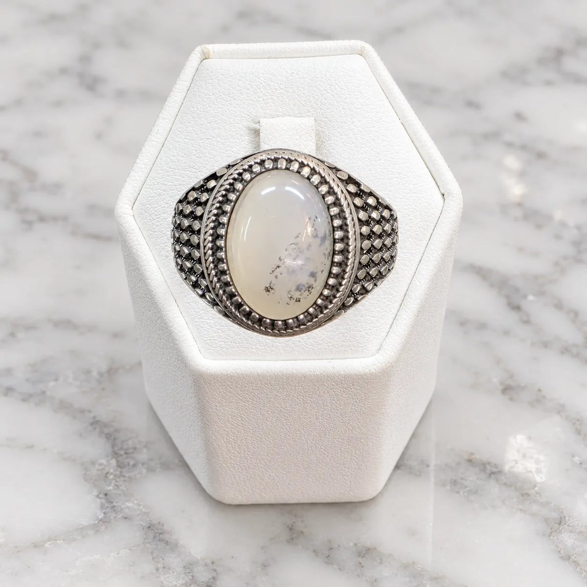 Anillo sello piedra luna envejecido