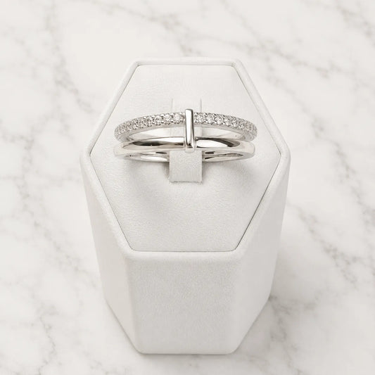 Anillo doble liso y microcircón
