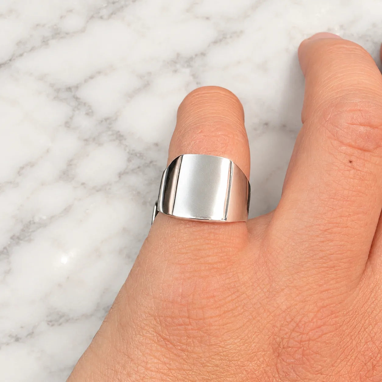 Anillo sello liso rectangular