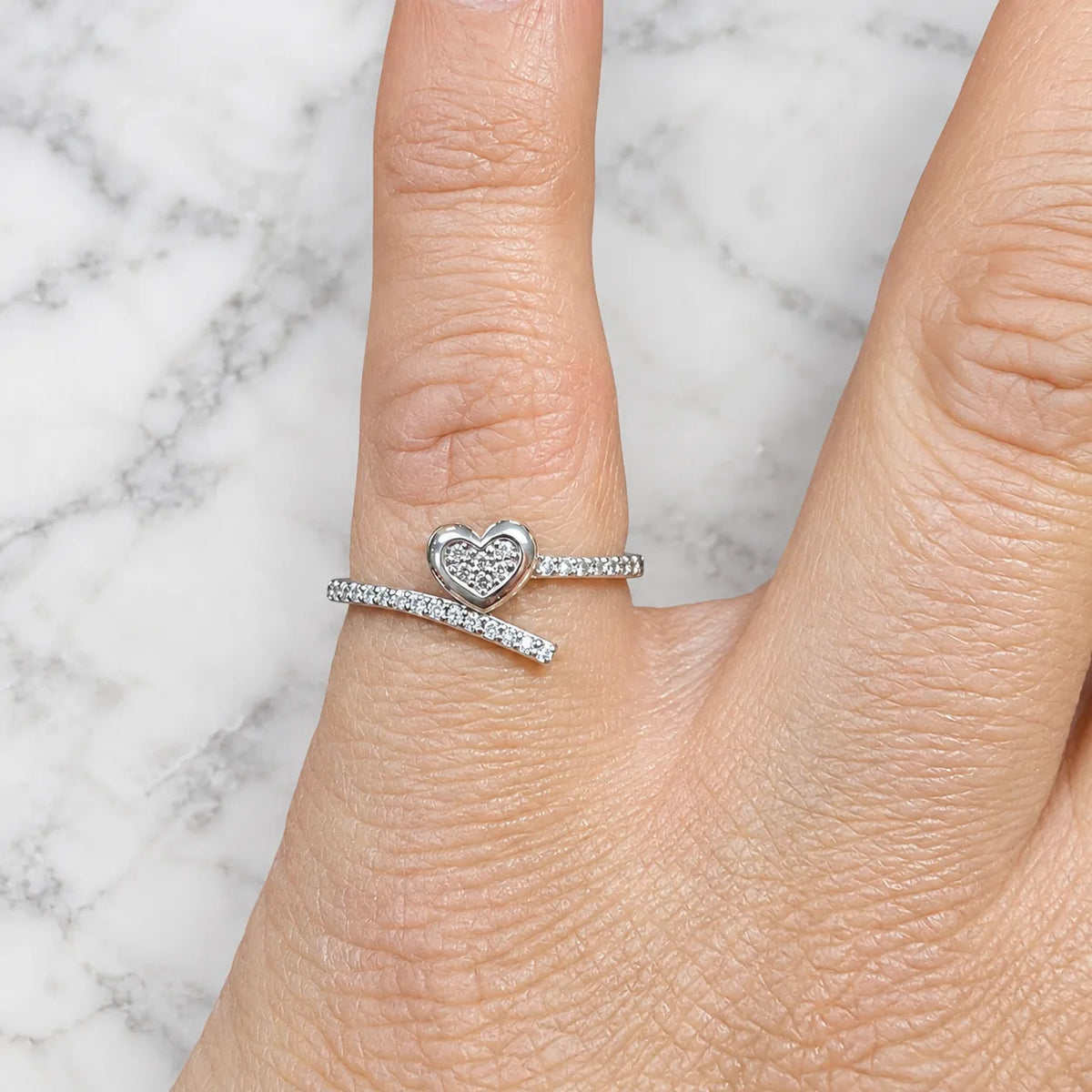Anillo corazón microcircón