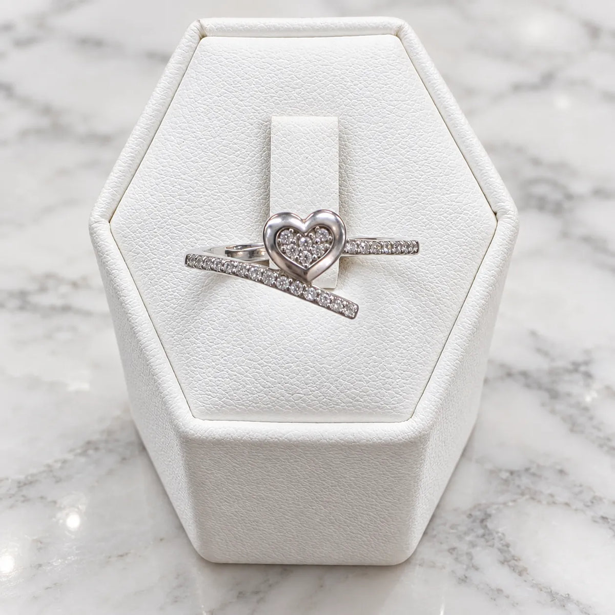 Anillo corazón microcircón