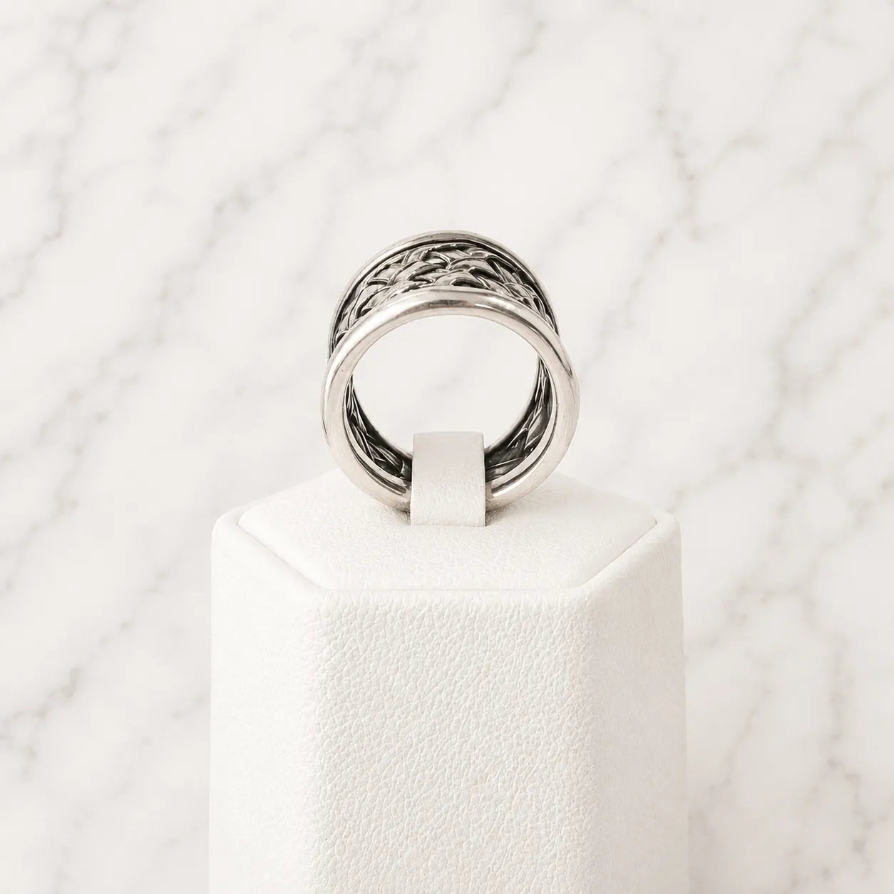 Anillo ancho texturizado 26mm ajustable