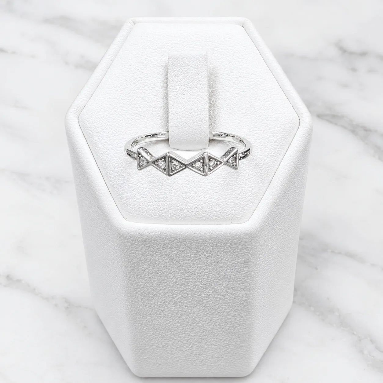 Anillo flechas microcircón