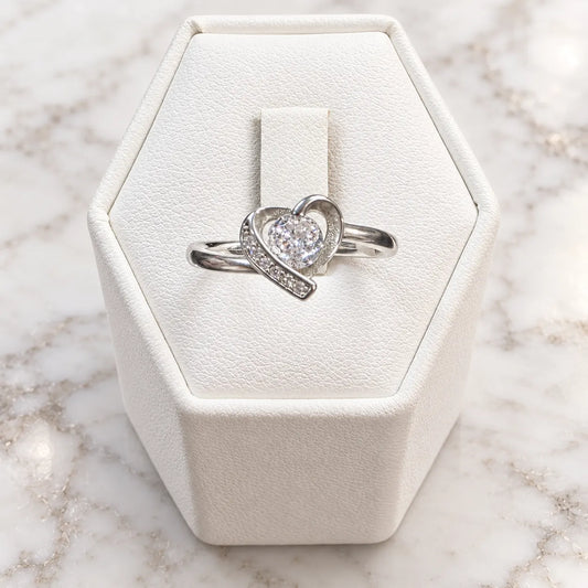 Anillo solitario corazón circón