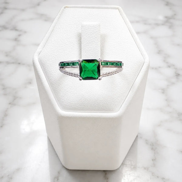 Anillo solitario cuadrado circón verde